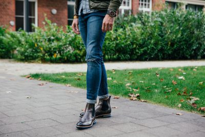 Eng geschnittene Replay Jeans Jondrill. Perfekt für jeden Street Look als auch Business Look.
