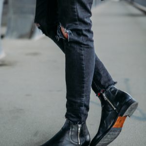 Coole schwarze skinny jeans für männer von ASOS. Perfekter destroyed Look für geile Männer street looks.